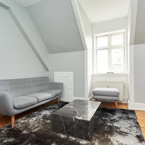  Appartement Stylish 5 Person In Vibrant Urban Area