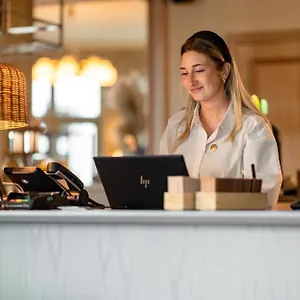 4* Hotell Grand Joanne